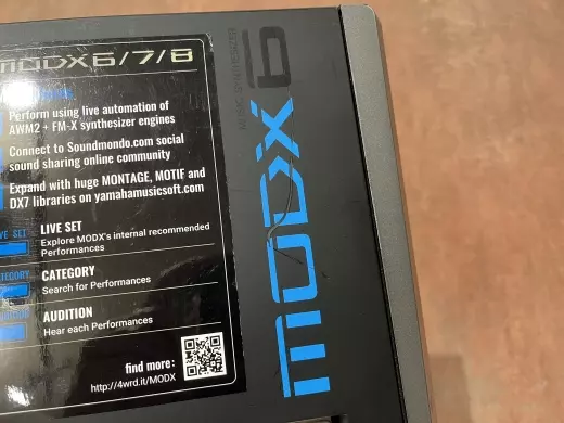 Yamaha MODX6 Workstation Keyboard 3